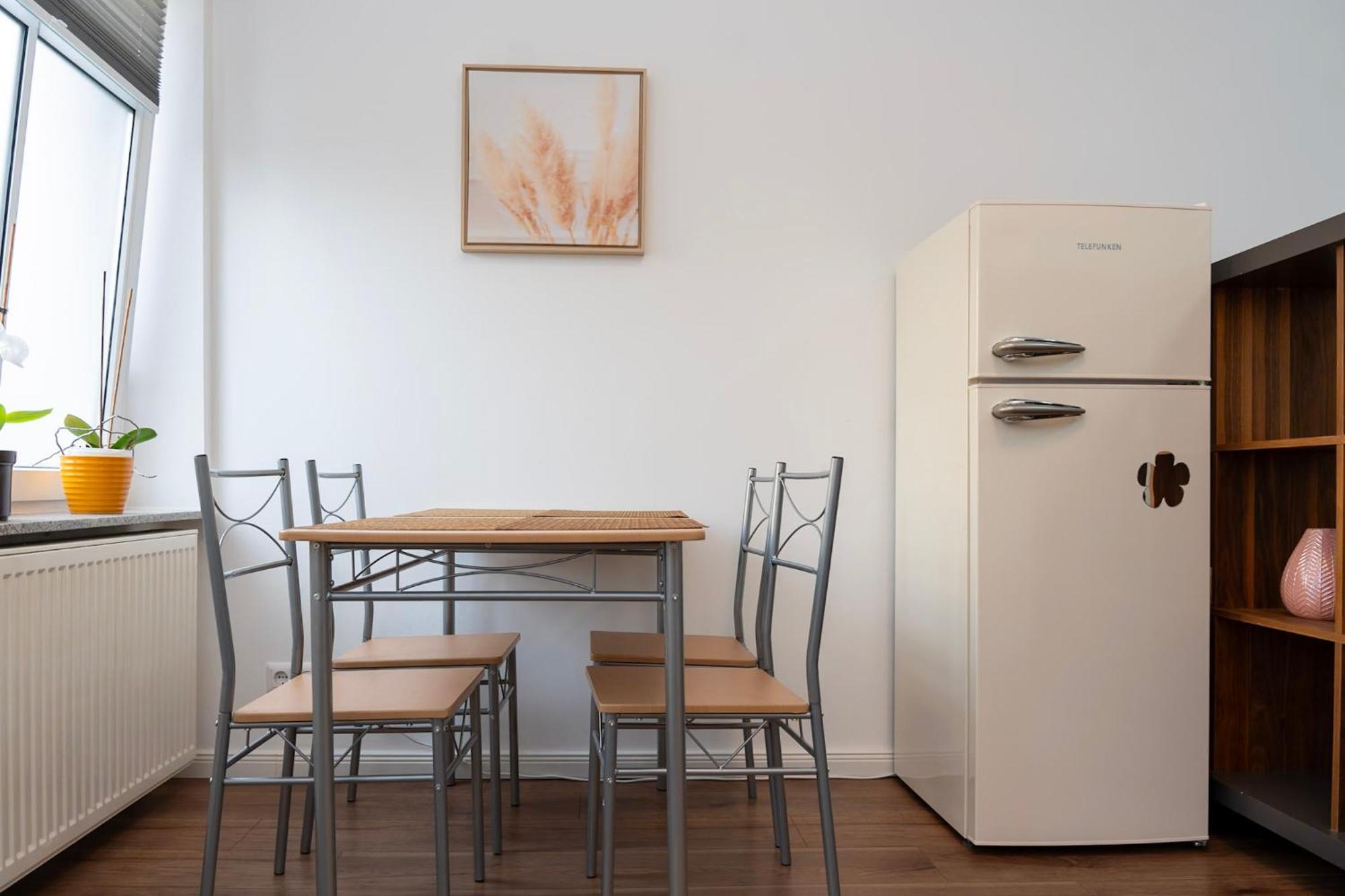 Cosy Nest - Apartment By Comfort Housing Falkensee Exterior photo